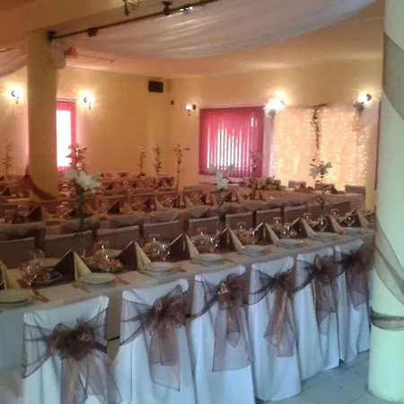 Platan Panzio Oda ve Kahvaltı Nagyszenas